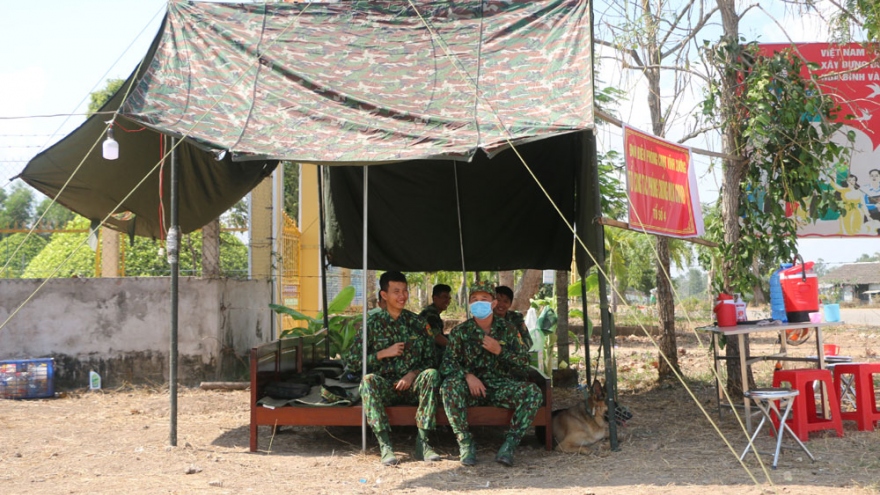 Lá chắn vững chắc chống dịch Covid-19 trên tuyến biên giới Tây Nam