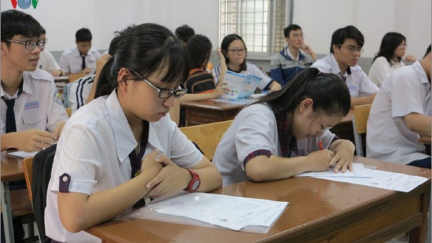 Thi tốt nghiệp THPT 2020: Bộ GD-ĐT sẽ không khoán trắng cho các địa phương