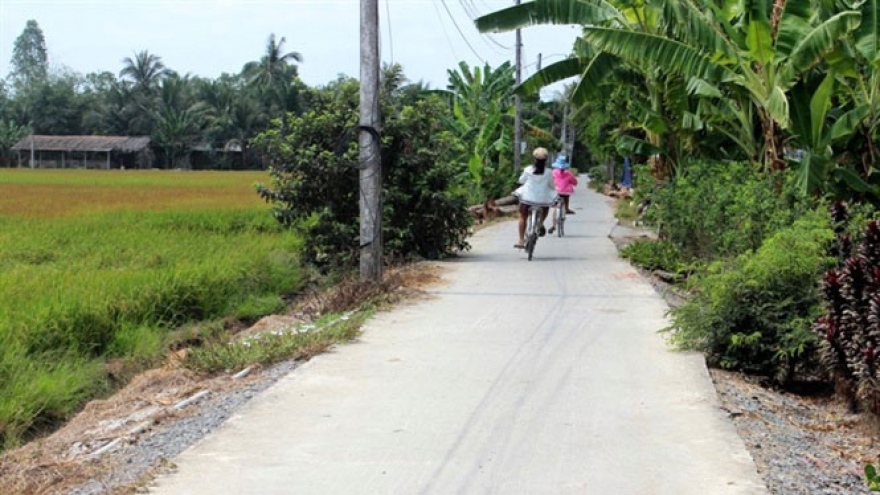 Người có uy tín trong đồng bào dân tộc tích cực đóng góp cho xã hội
