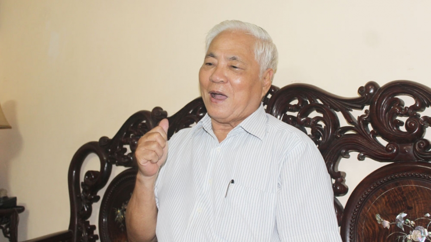 “Không nên đả phá đồng chí mình vì mục đích thấp hèn”