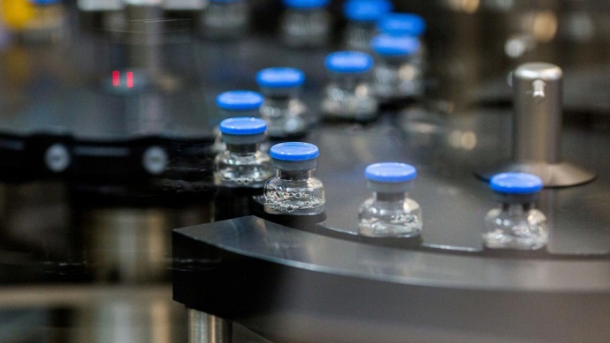 Ủy ban châu Âu cấp phép bán thuốc đầu tiên cho điều trị Covid-19