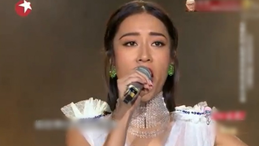 "Quốc tế ca" sục sôi qua giọng hát bằng tiếng Pháp và tiếng Hoa