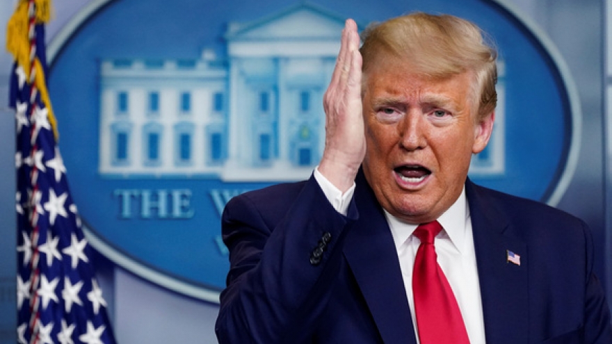 Trump tố WHO khuyến cáo sai lệch về đại dịch Covid-19