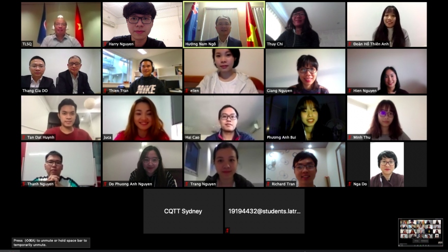 Tháo gỡ khó khăn cho sinh viên Việt Nam tại Australia