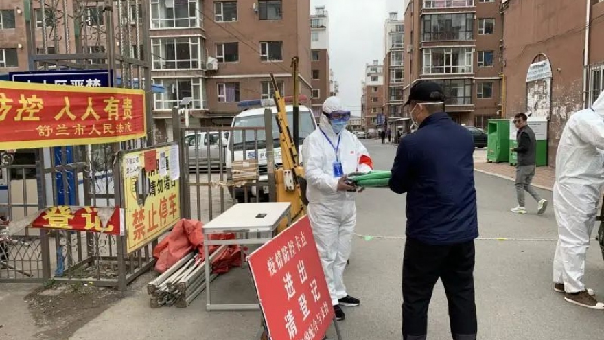 Trung Quốc: Ca mắc Covid-19 trong cộng đồng ở Thư Lan lây cho 21 người