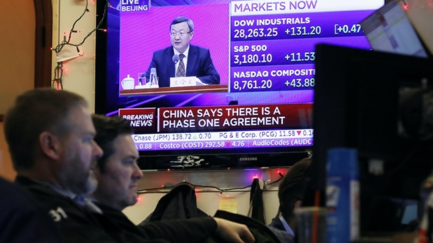 Mỹ nối dài danh sách trừng phạt Trung Quốc, căng thẳng bị đẩy lên cao trào