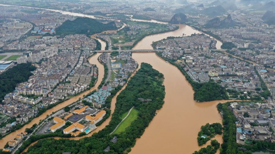 Mực nước hơn 300 con sông tại Trung Quốc vượt mức báo động