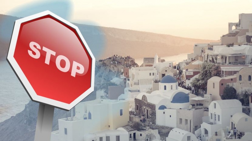 Hy Lạp cấm các chuyến bay từ Serbia do dịch Covid-19