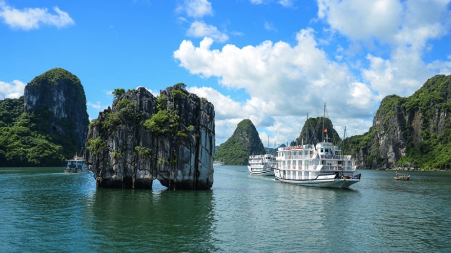 Vịnh Hạ Long sẽ đón khách trở lại từ ngày 4/5