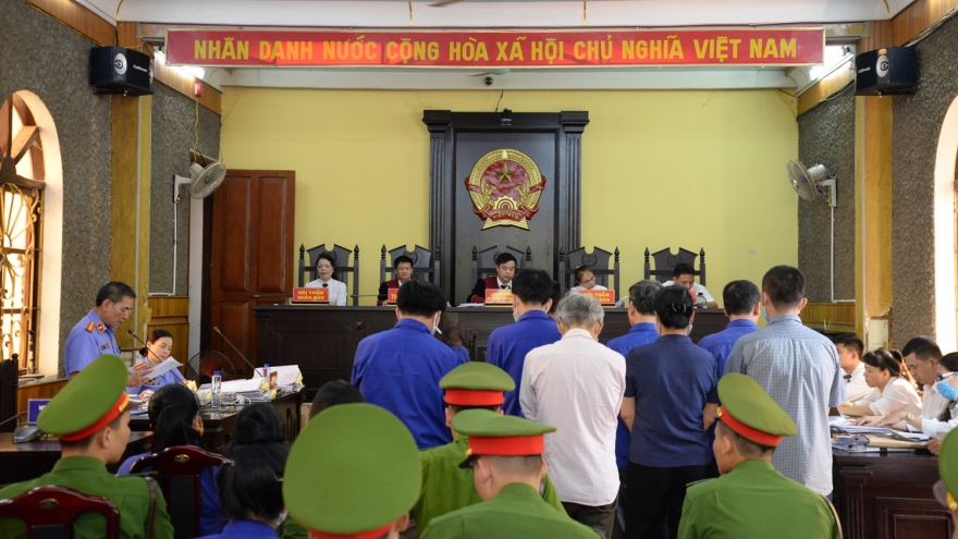 Vụ gian lận thi ở Sơn La: Mức án nặng nhất từ 23 – 25 năm tù giam