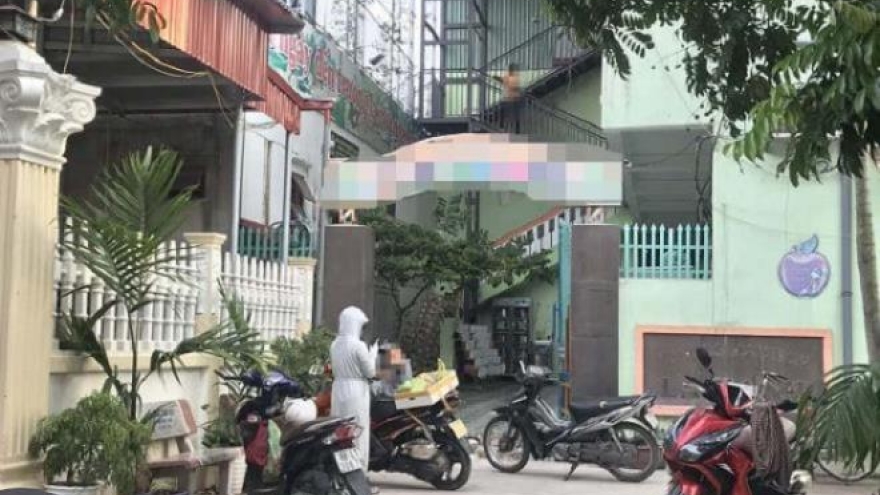 Vụ bé trai động chạm bé gái ở Hải Phòng: Buộc thôi việc 2 giáo viên