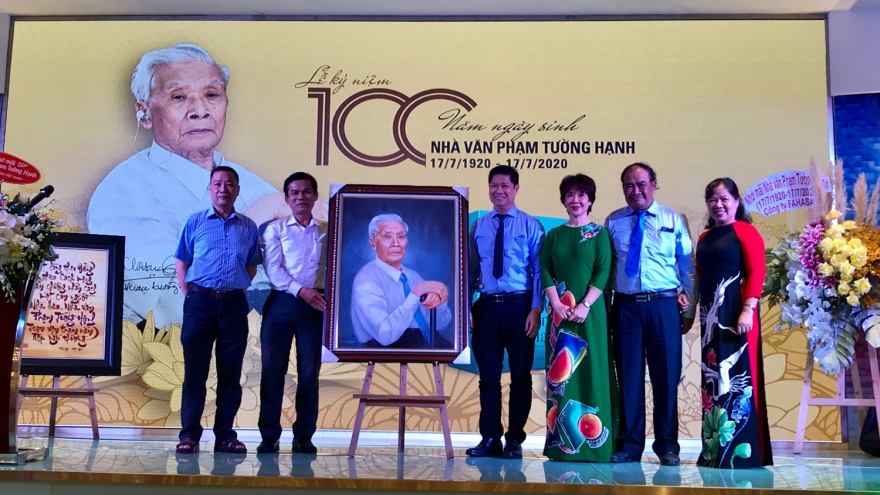 Kỷ niệm 100 năm ngày sinh nhà văn Phạm Tường Hạnh
