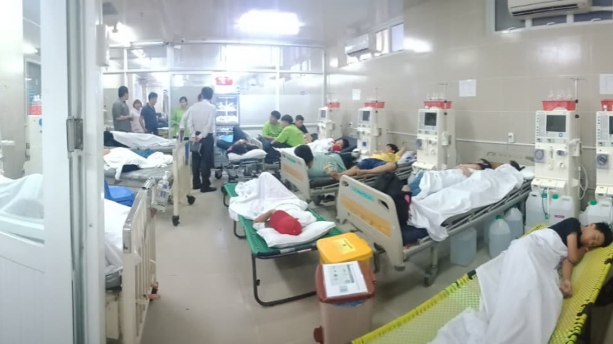 Bệnh viện Bạch Mai ghi nhận ca suy thận nghi do ngộ độc thực phẩm