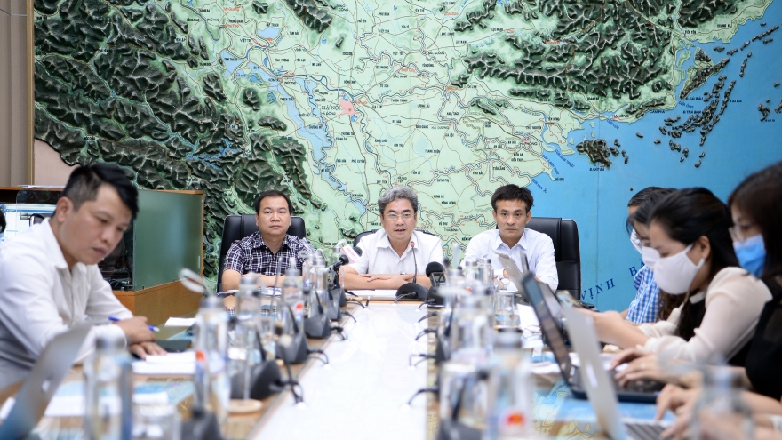 "Chúng ta không thể biết trước Trung Quốc xả lũ khi nào"