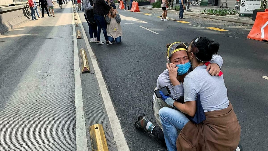 Động đất mạnh 7,4 độ richter tại Mexico, ít nhất 4 người chết