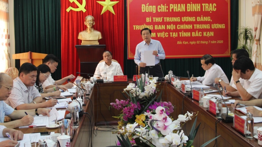 Ông Phan Đình Trạc: Phải thẩm tra, xác minh nhân sự cấp ủy cho tốt