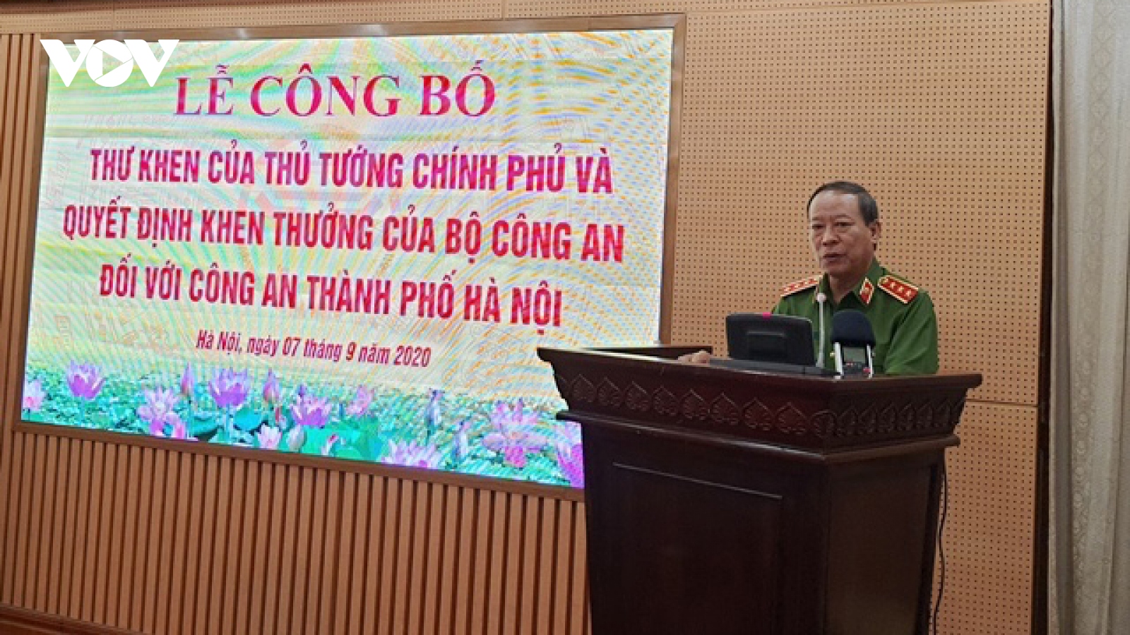 Thủ tướng khen thưởng vụ triệt phá nhóm lừa đảo hàng nghìn người Mỹ