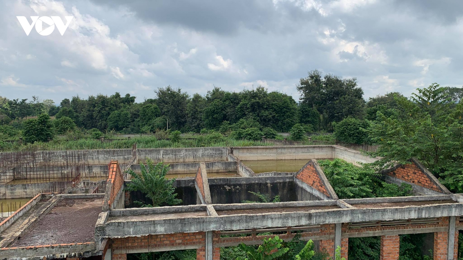 Khu xử lý nước thải hàng chục tỷ “đắp chiếu”, nước ô nhiễm xả thẳng ra môi trường
