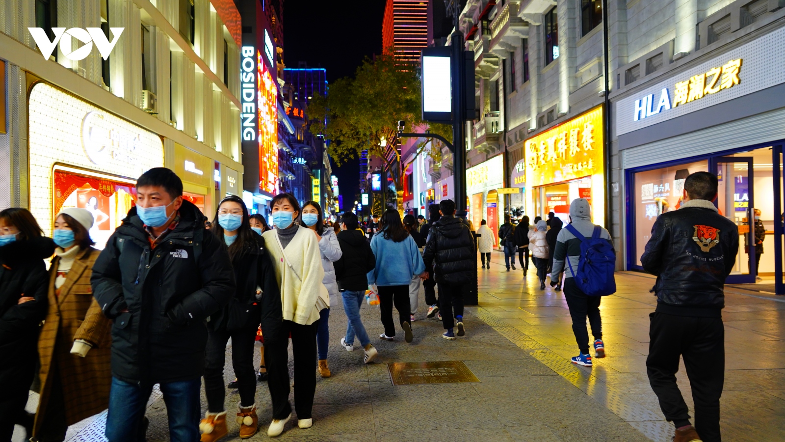 Vũ Hán gửi lời chúc thế giới bình an trong năm mới 2021