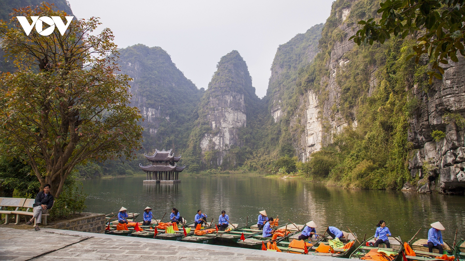 Ninh Bình phát triển du lịch xanh gắn với Hành cung Vũ Lâm