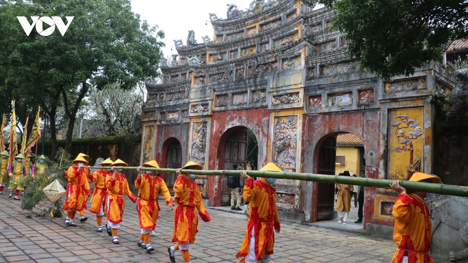 Tái hiện lễ thượng nêu ngày Tết trong Hoàng cung