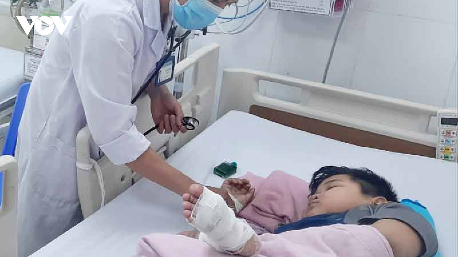 Cứu thành công bé trai 9 tuổi ở Sóc Trăng mắc bệnh hiếm gặp