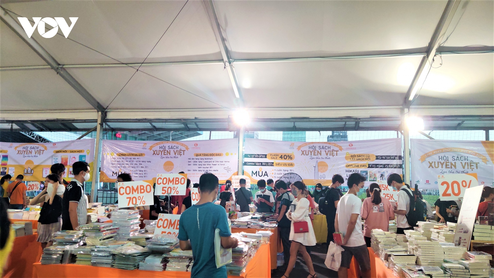 Khai mạc Hội sách Xuyên Việt lần đầu tiên tại TPHCM