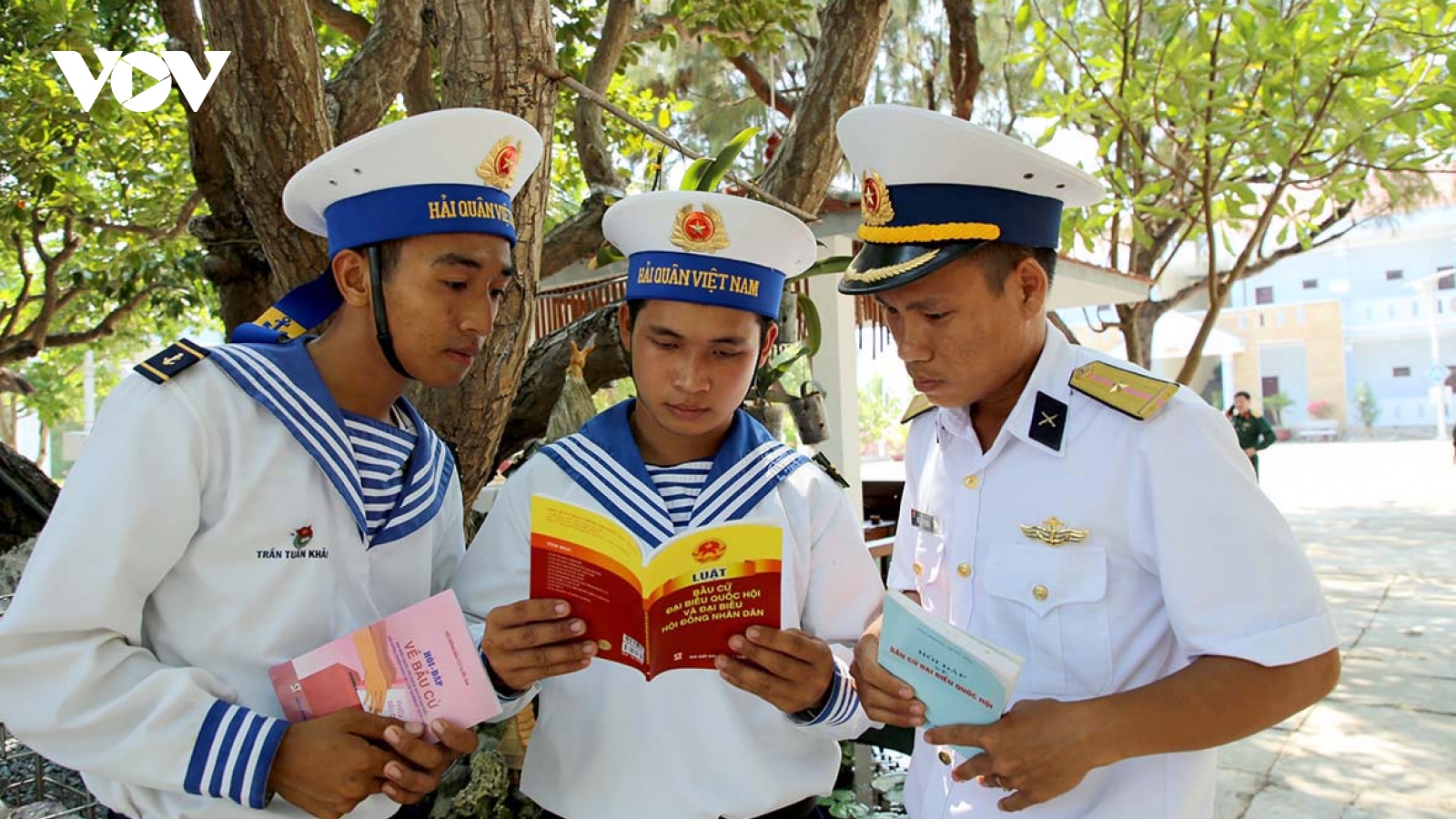 Lần đầu tiên Trường Sa được bầu cử cùng ngày với cả nước