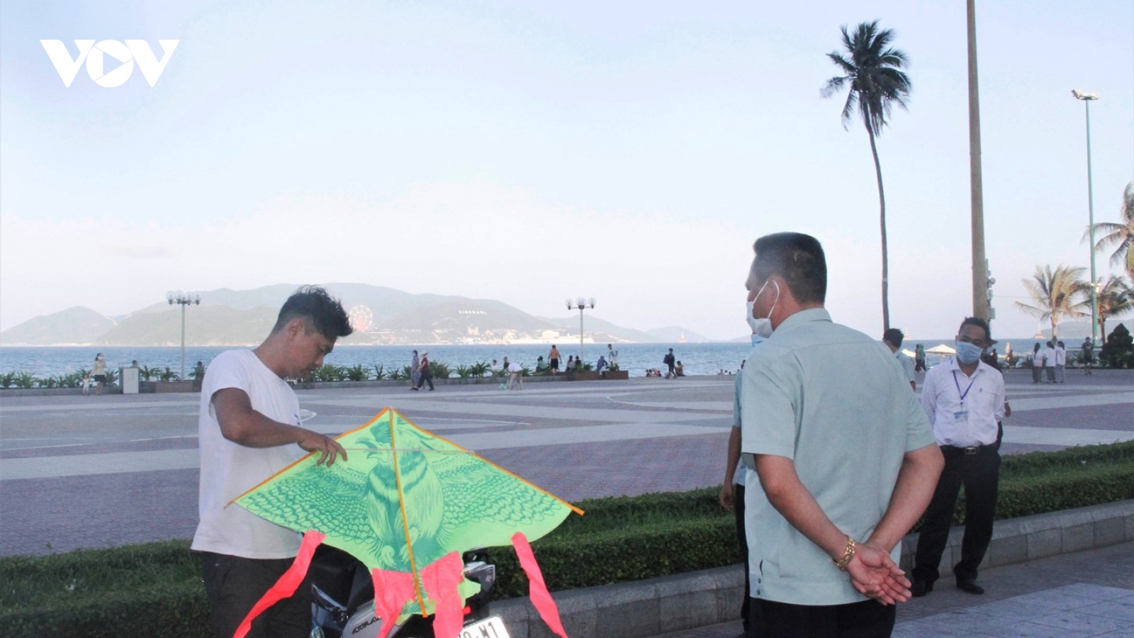 Khánh Hòa xử phạt 9 người không đeo khẩu trang nơi công cộng