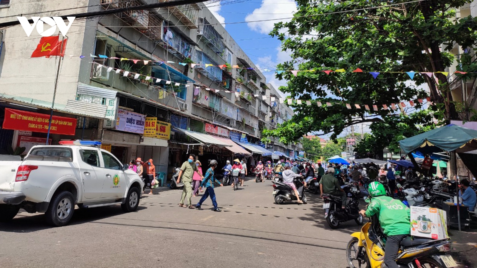 TP.HCM siết chặt kỷ cương để sớm khống chế dịch: Người dân ủng hộ