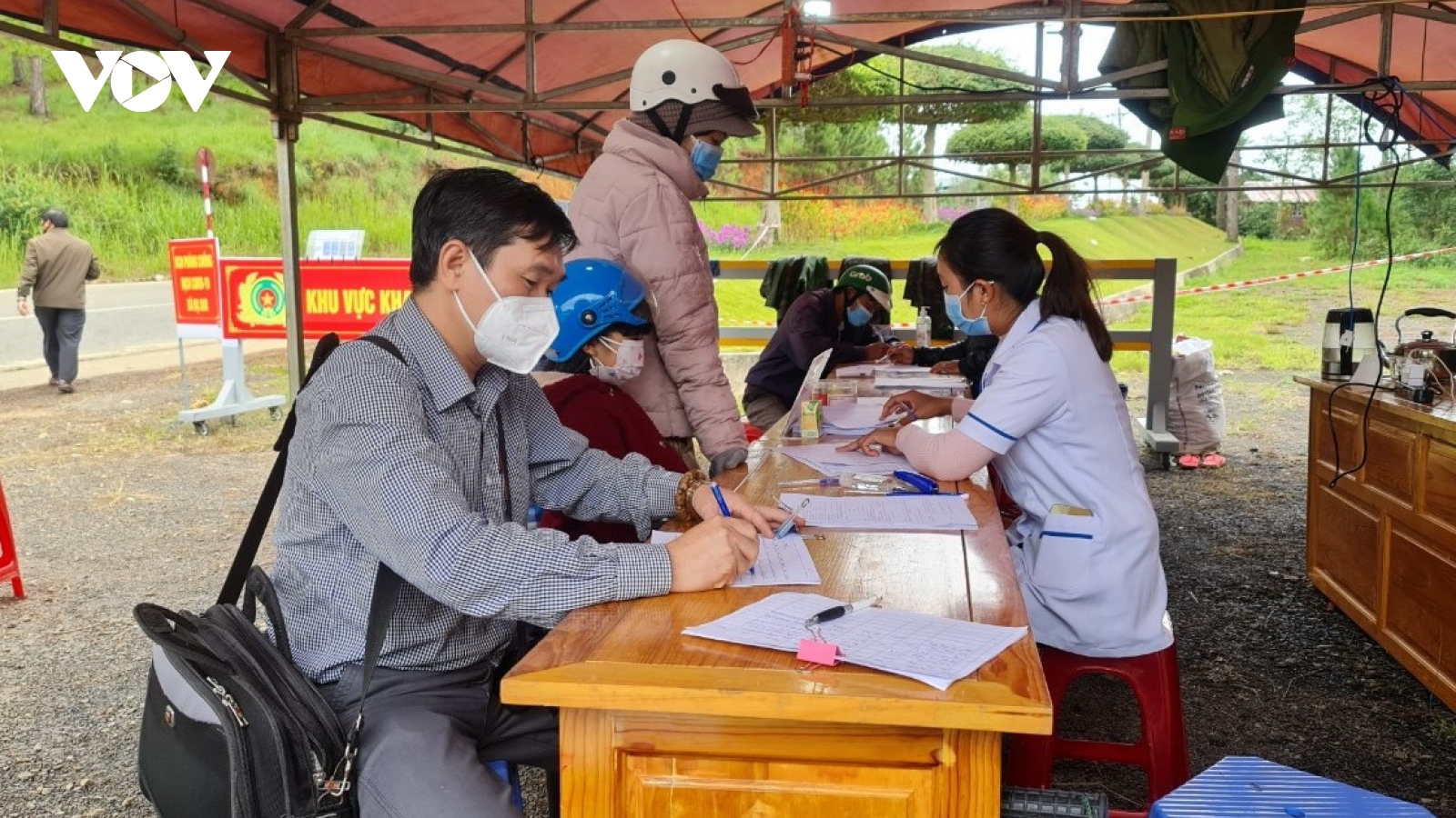 Thêm 2 tài xế vận chuyển hàng hóa liên tỉnh tại Lâm Đồng mắc Covid-19