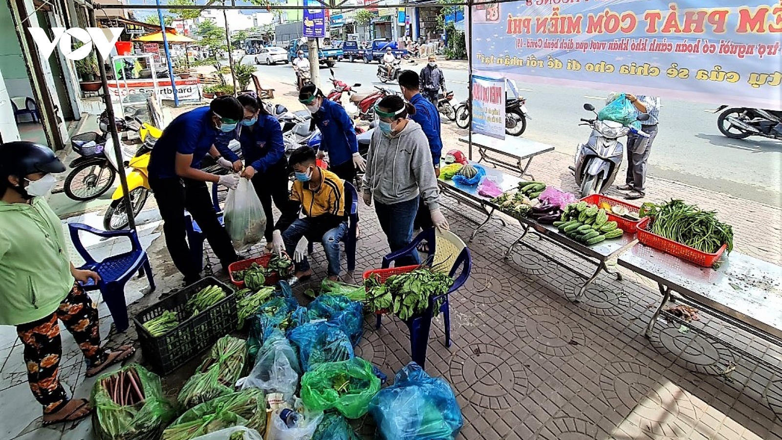 Cà Mau lan tỏa “cơm 0 đồng” giúp người dân vượt khó trong đại dịch