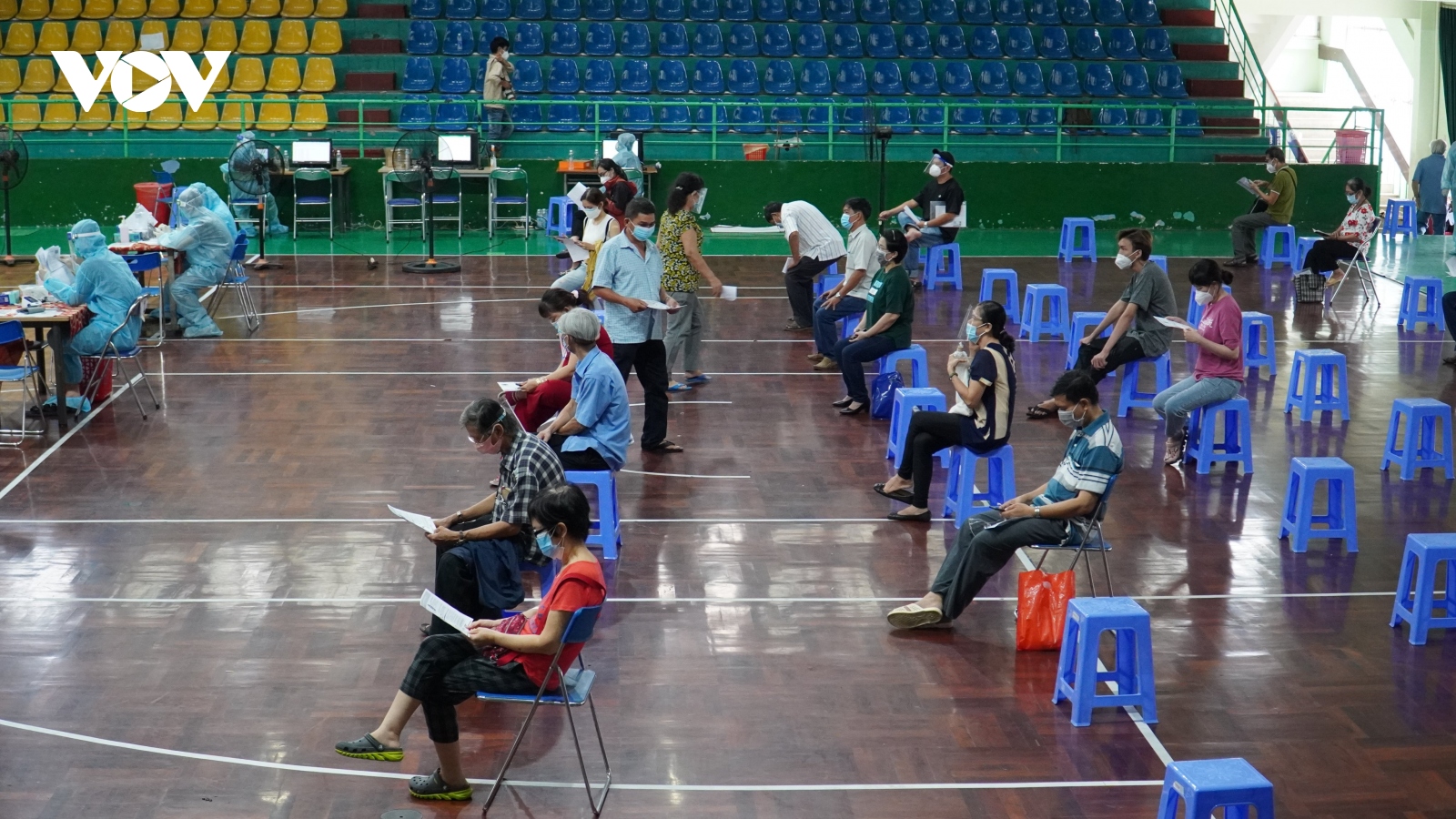 Bộ Y tế cho TP.HCM thí điểm rút gọn quy trình tiêm vaccine COVID-19