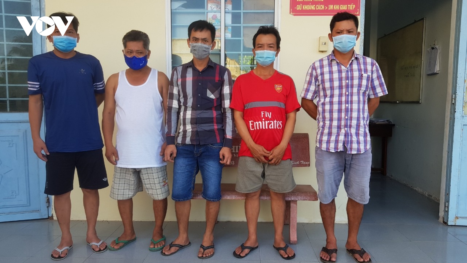 11 người đánh bạc ăn tiền bất chấp giãn cách xã hội ở Cần Thơ