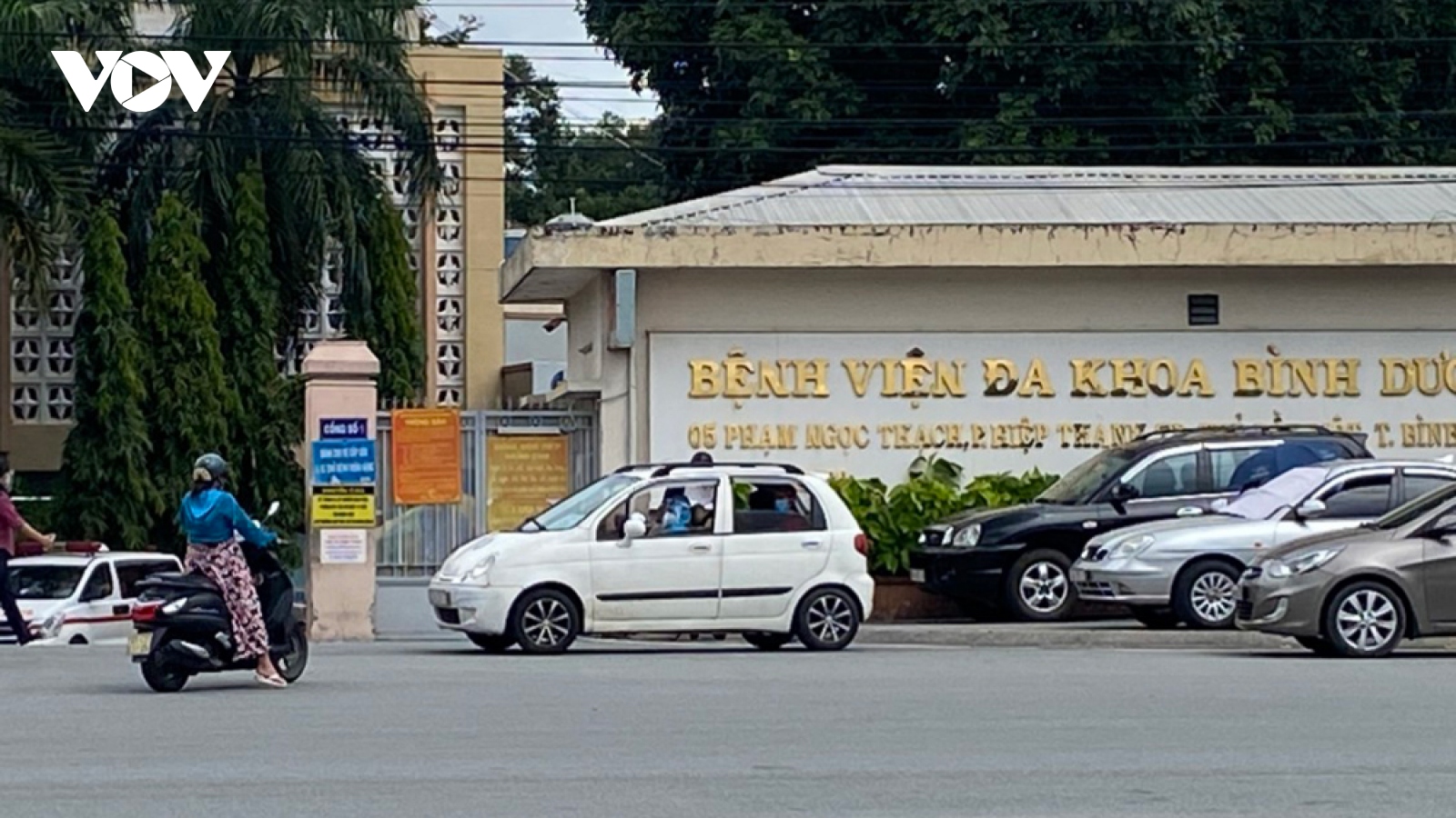 Bệnh viện Đa khoa tỉnh Bình Dương tạm ngừng nhận bệnh nhân ngoại trú để phòng COVID-19