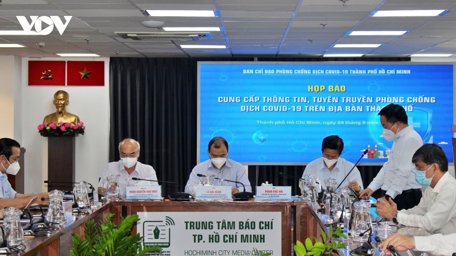 TP.HCM không lùi năm học mới, đặc biệt quan tâm đến học sinh khó khăn do COVID-19
