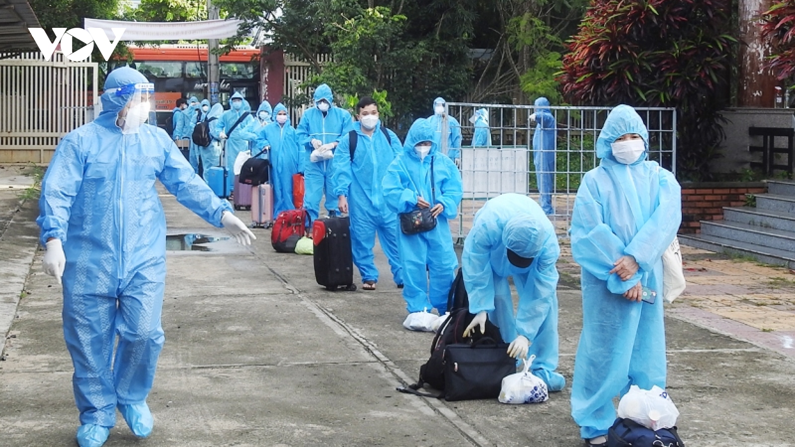 Kon Tum phát hiện 4 F0 trong số công dân vừa đón về tỉnh