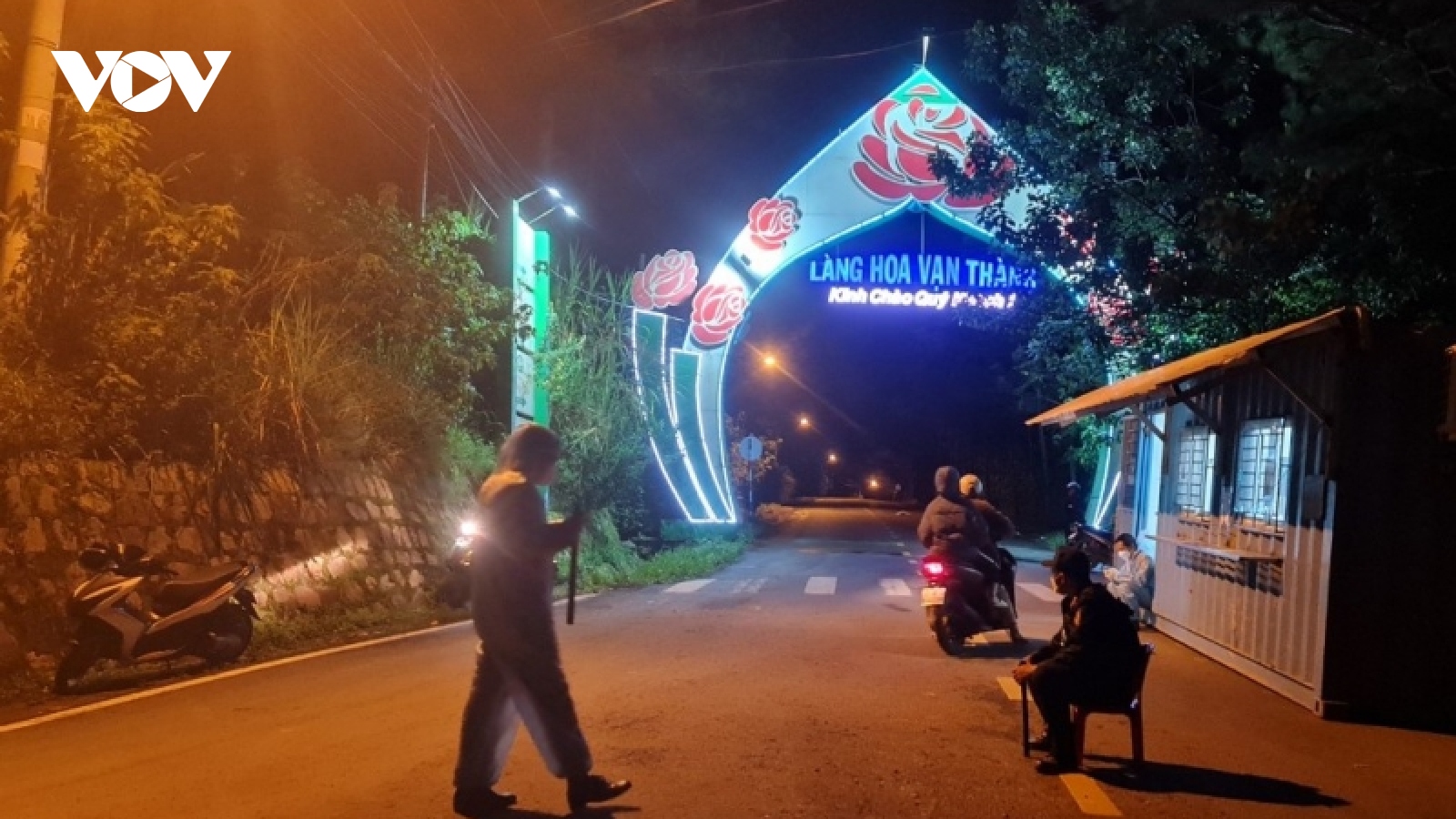 Lâm Đồng phát hiện chùm ca lây nhiễm Covid-19 tại làng hoa Vạn Thành