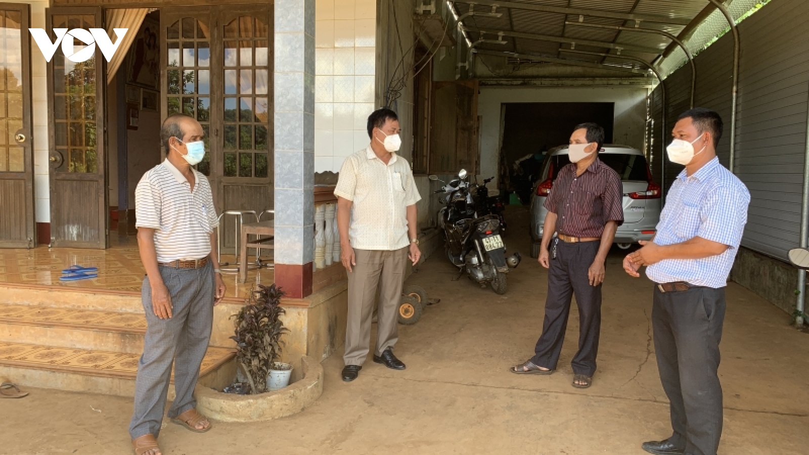 Đắk Lắk xây dựng phòng tuyến chống Covid-19 từ buôn làng