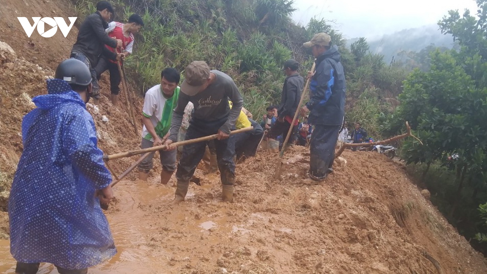 Quảng Nam khắc phục hậu quả mưa lũ trong điều kiện dịch Covid-19 diễn biến phức tạp