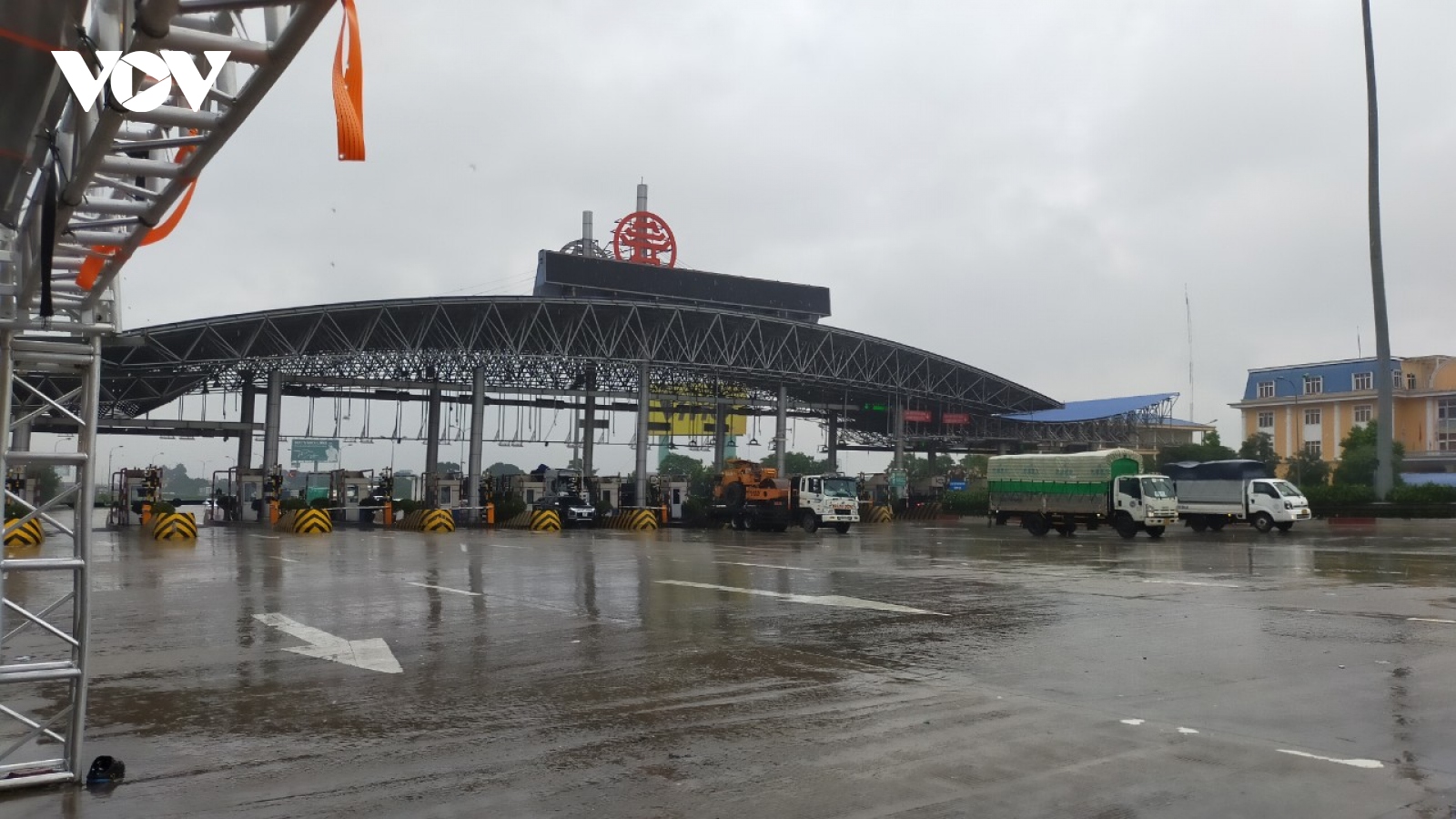 Hà Nội triển khai biện pháp thích ứng an toàn, dừng hoạt động toàn bộ chốt cửa ngõ