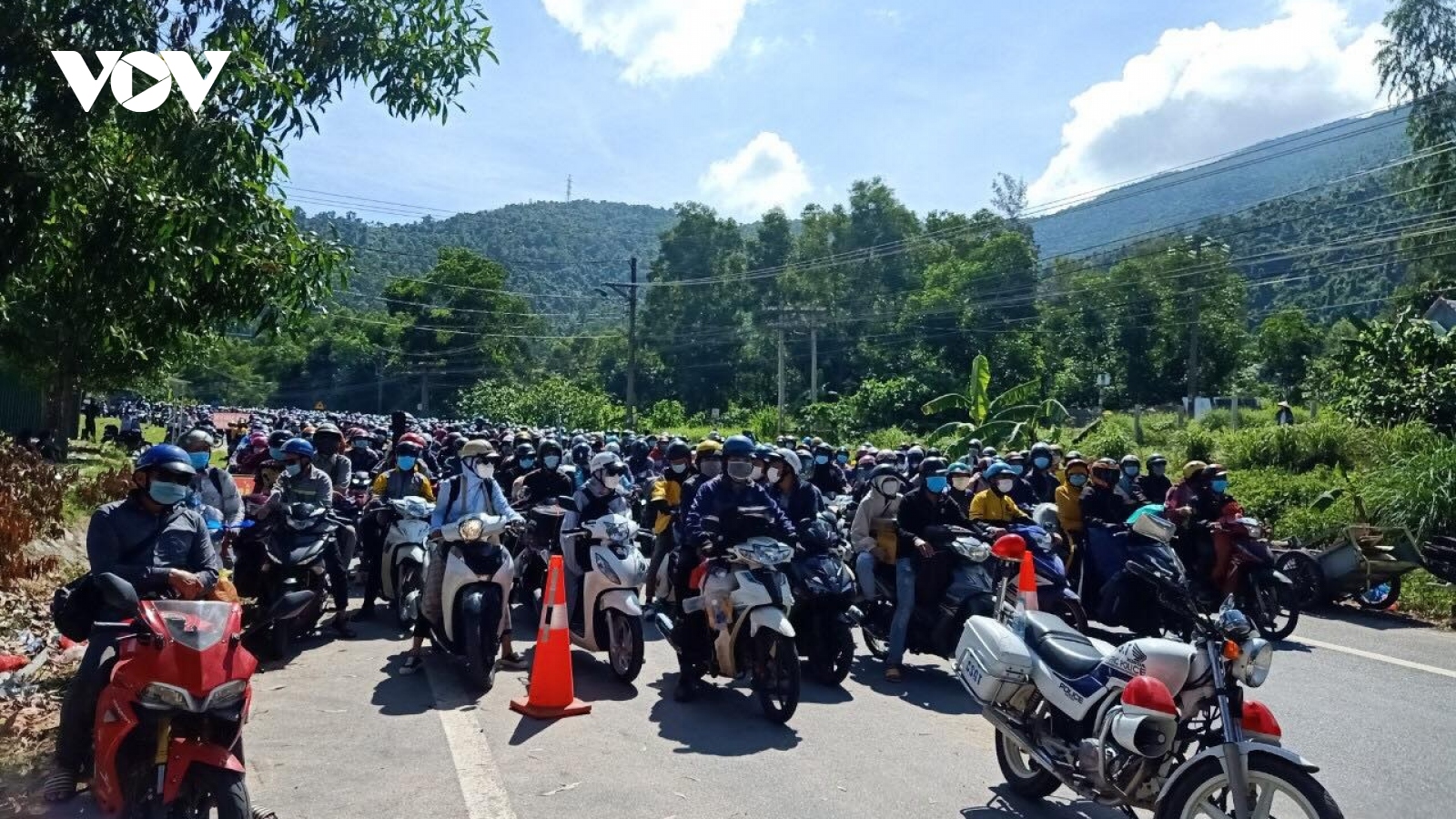 Thừa Thiên Huế sẽ xử phạt người tự ý rời vùng áp dụng Chỉ thị 16 để về quê