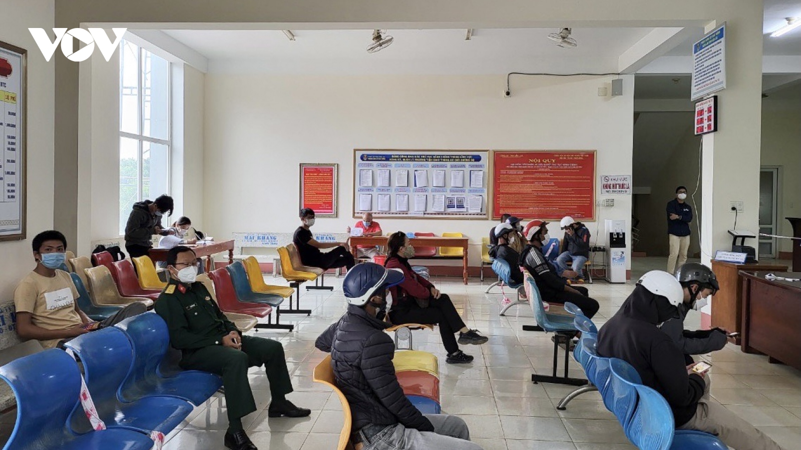 Đắk Lắk khẩn trương cấp đổi biển số xe ô tô màu vàng