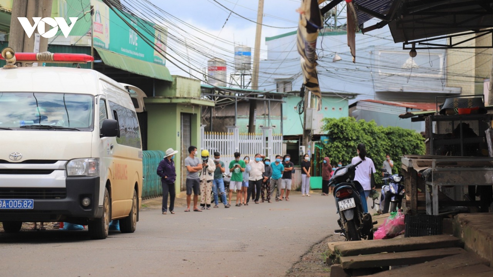 Ca mắc COVID-19 tăng mạnh, Lâm Đồng cho F0 điều trị tại nhà