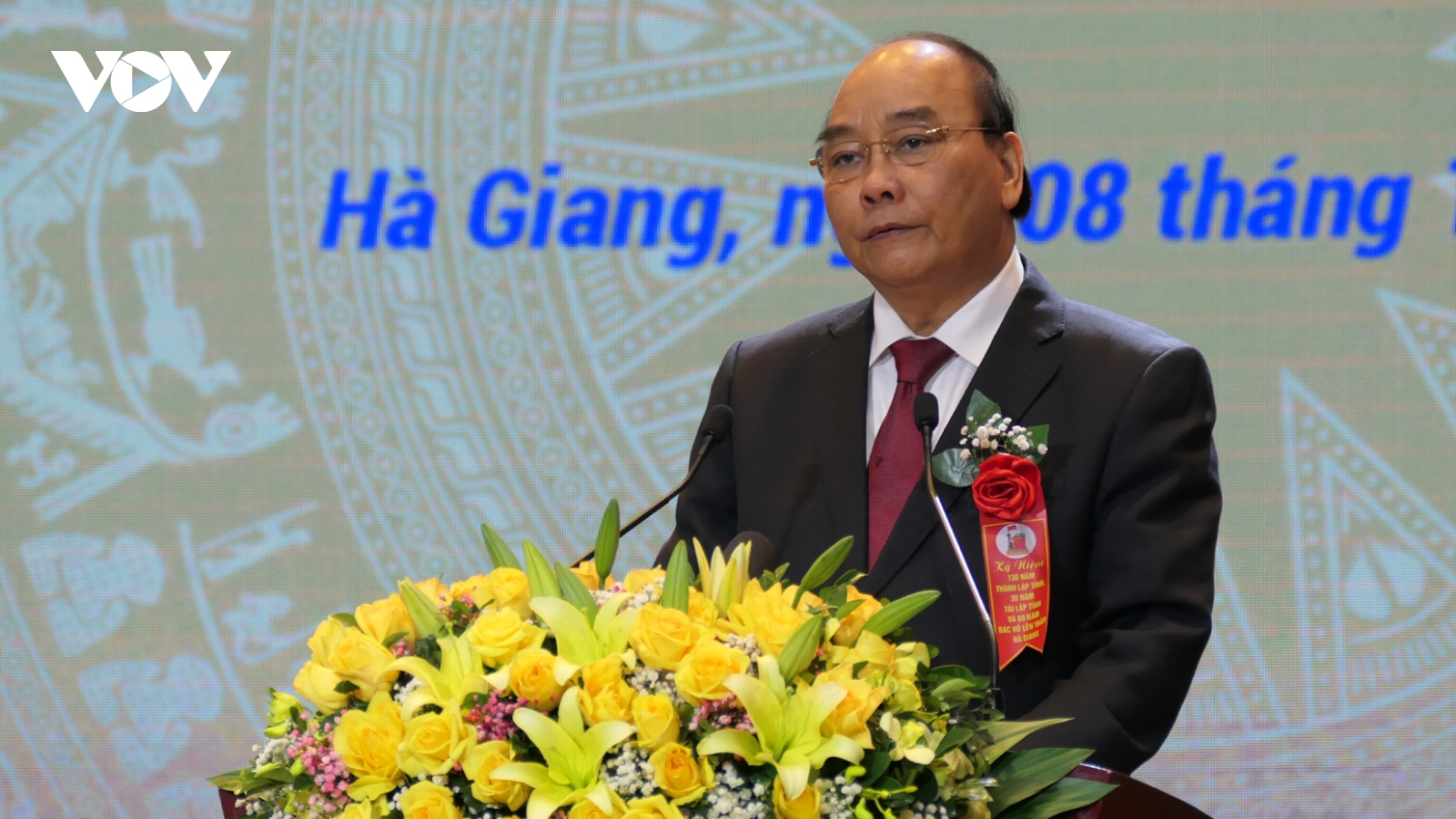 Chủ tịch nước: "Hà Giang cần phấn đấu “thoát nghèo trên đá và tiến tới làm giàu trên đá"