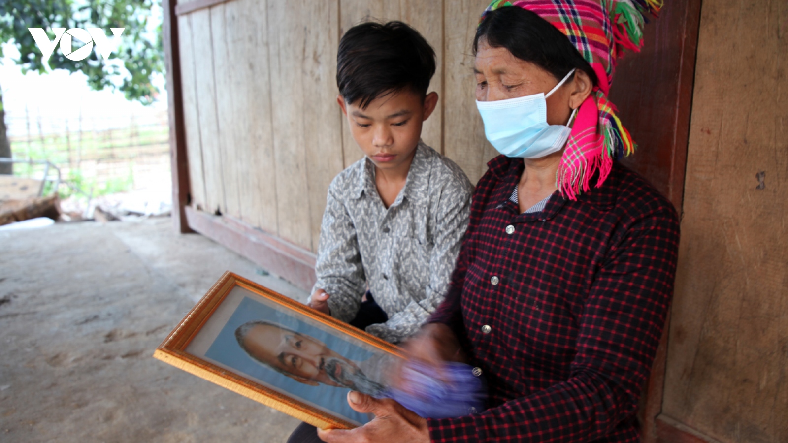 “Hạt giống đỏ” nảy mầm nơi đại ngàn