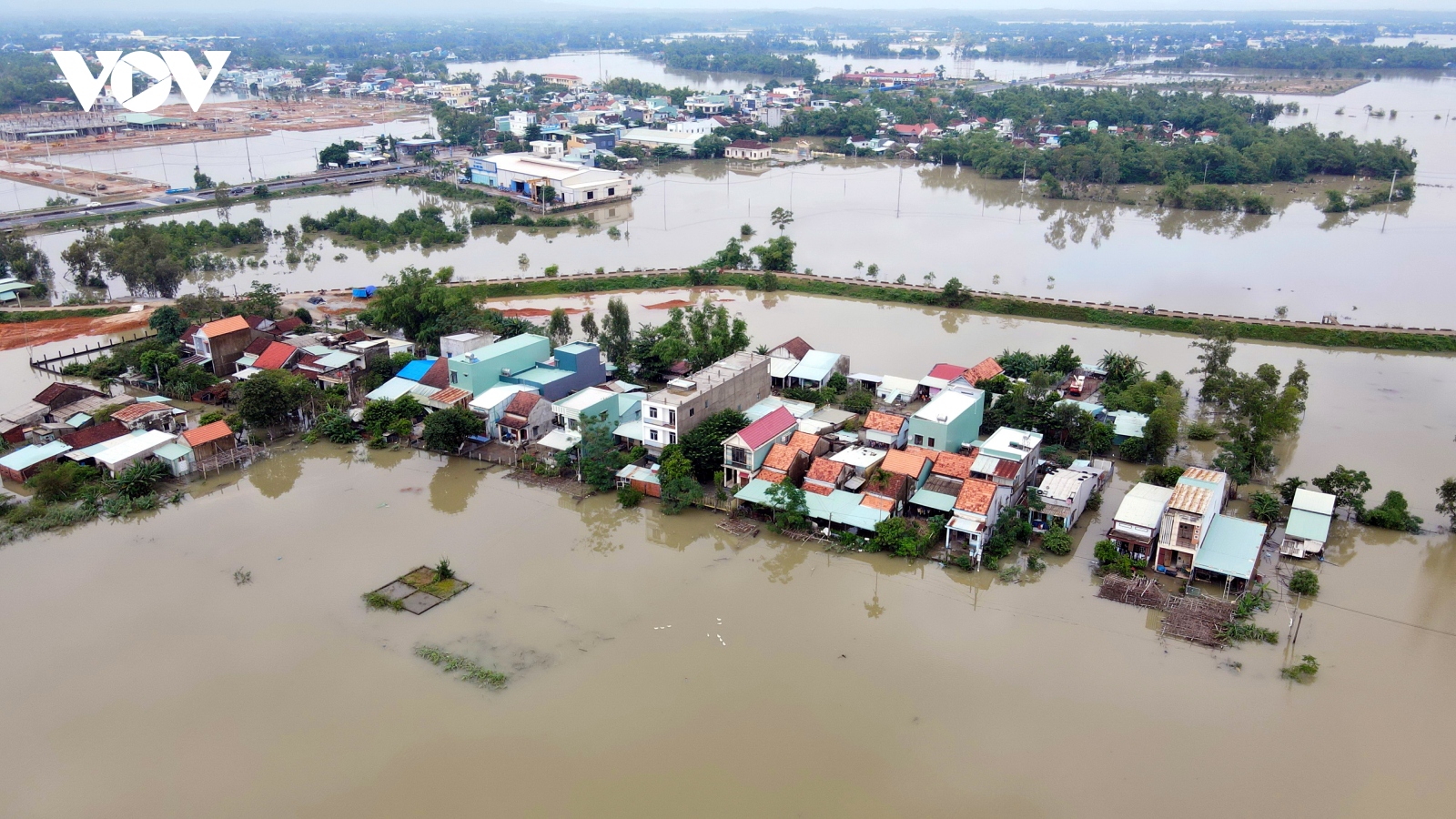Vì sao nhiều đô thị miền Trung chưa mưa đã ngập?