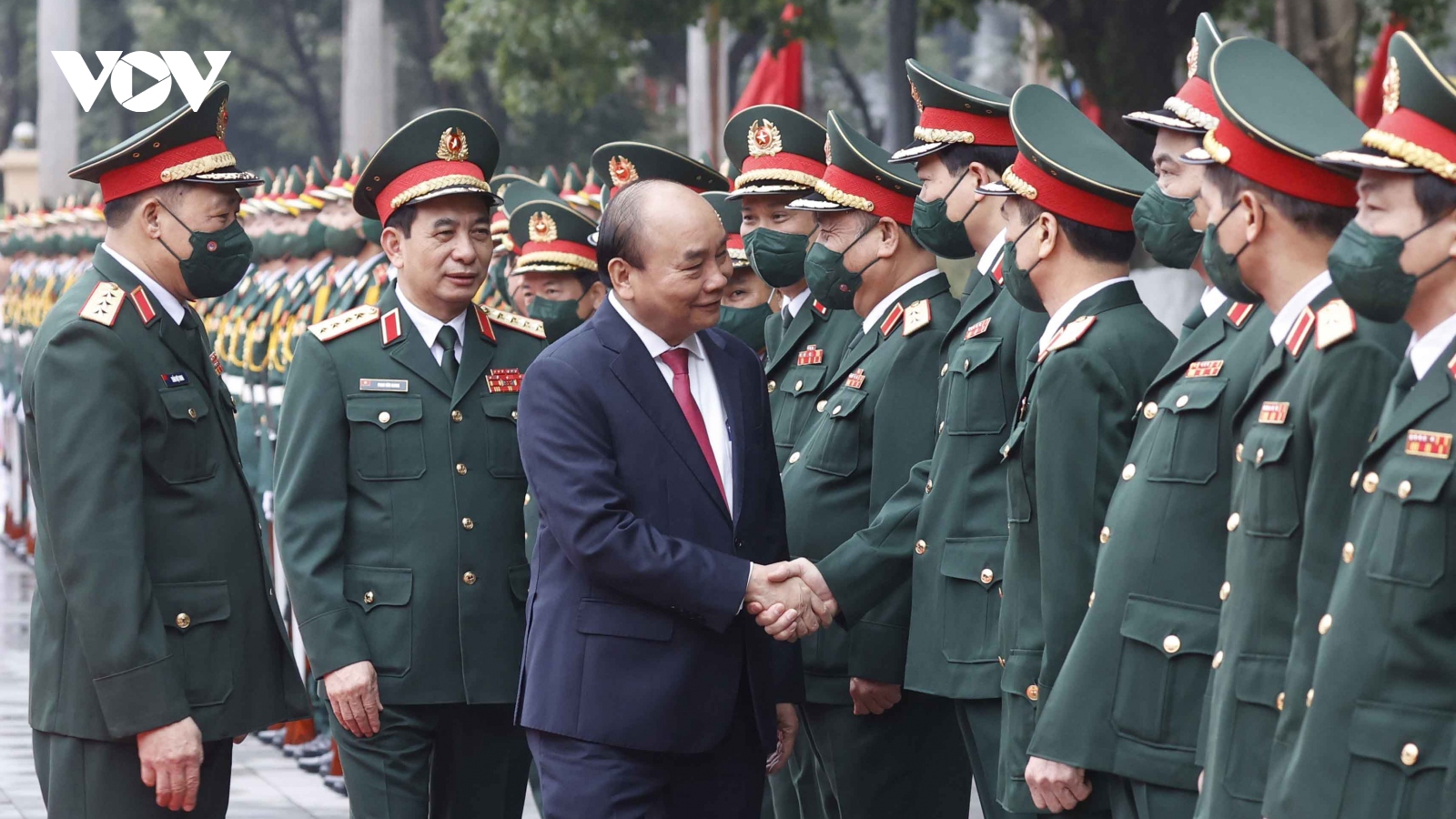 Chủ tịch nước trao Huân chương Bảo vệ Tổ quốc hạng Nhất cho Học viện Quốc phòng 