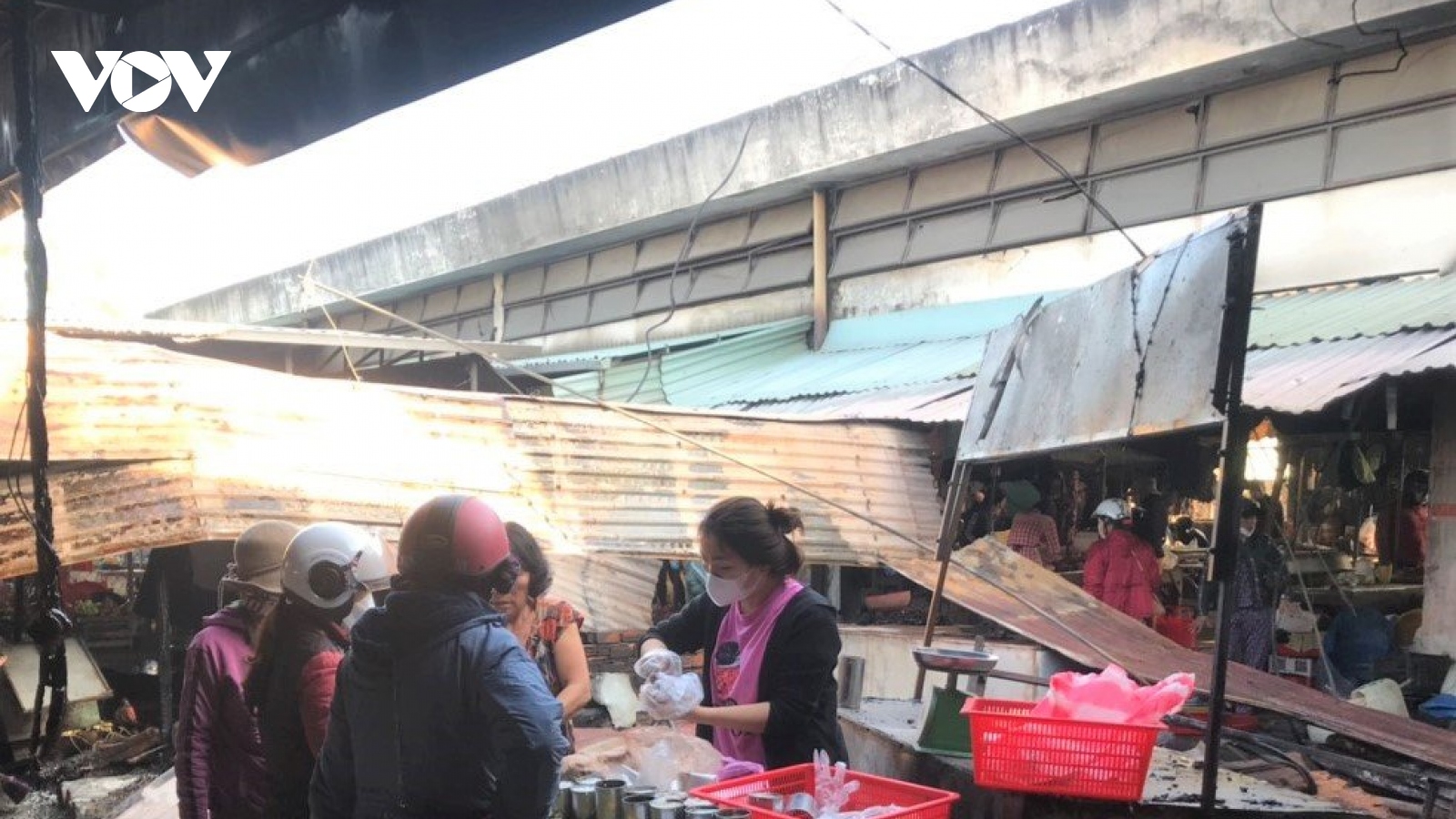 Cháy chợ Hà Lam khiến 8 ki ốt bị thiêu rụi ở Quảng Nam