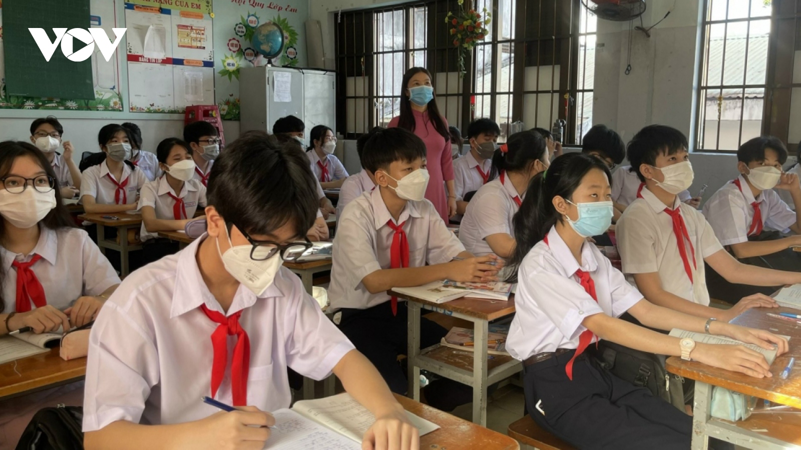 Phụ huynh, học sinh ở Bà Rịa - Vũng Tàu phấn khởi khi được học trực tiếp